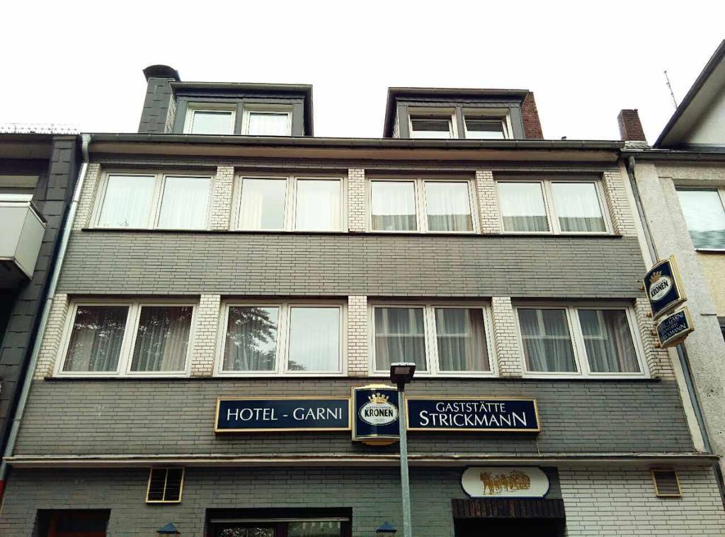 Hotel Yans Обергаузен Номер фото